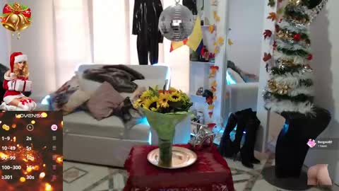 Snapshot of myrnasexxx chatting on December 2024 10:19:01 PM Myrna Sessions online show from December 2024 10:19:01 PM