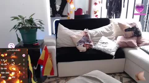Snapshot of myrnasexxx chatting on February 2025 06:58:01 PM Myrna Sessions online show from February 2025 06:58:01 PM