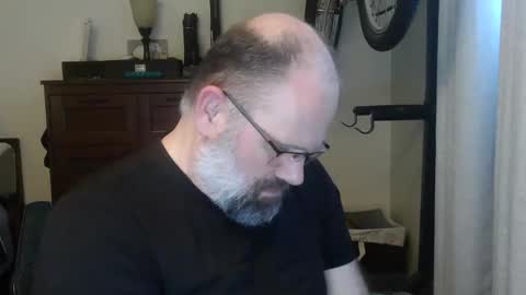 Just hanging out - No pressure online show from May 2026 02:17:01 AM