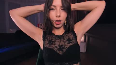 Maria  online show from November 2025 11:58:01 PM