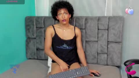 Snapshot of myst18_hunter chatting on October 2025 12:17:02 PM Myst Hunter online show from October 2025 12:17:02 PM