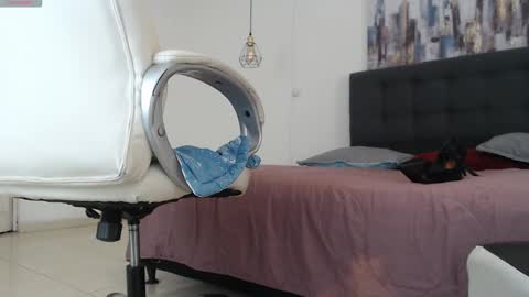 No Name online show from January 2025 02:05:01 PM