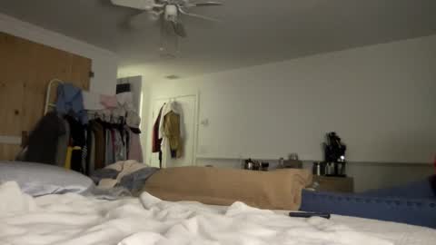 Snapshot of mysteriousmadam_ chatting on April 2026 12:15:01 AM mysteriousmadam_ online show from April 2026 12:15:01 AM