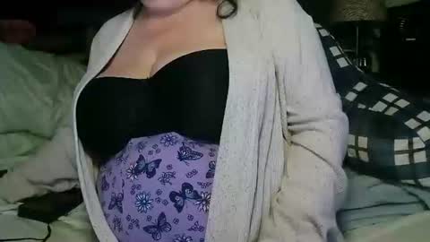 Snapshot of mysteriouswoman18 chatting on October 2025 03:31:02 AM mysteriouswoman18 online show from October 2025 03:31:02 AM