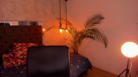 Snapshot of mysterius_boy chatting on November 2025 09:35:02 PM Marcus online show from November 2025 09:35:02 PM