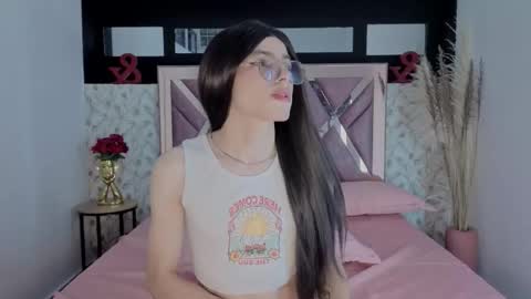 Snapshot of mysterius_boy chatting on December 2025 10:04:01 PM Marcus online show from December 2025 10:04:01 PM