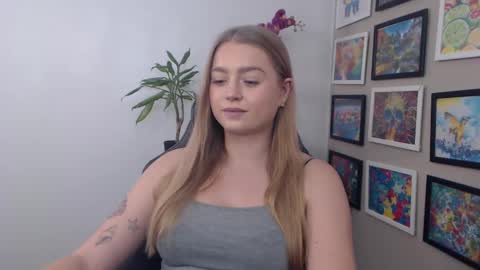 Snapshot of mysteryericax chatting on December 2024 11:12:01 AM Erica online show from December 2024 11:12:01 AM