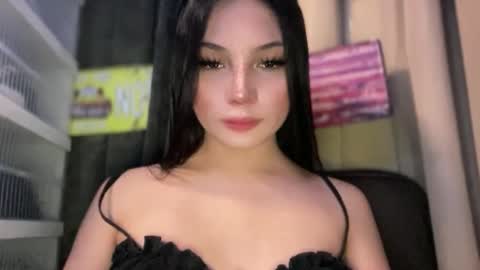 Snapshot of mysteryman_xxx chatting on April 2026 09:40:01 AM UR GIRL NEXTDOOR online show from April 2026 09:40:01 AM
