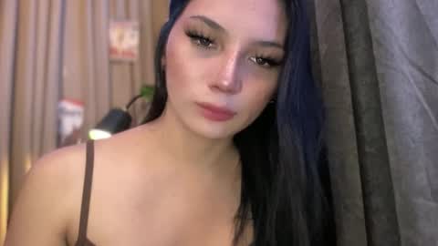 Snapshot of mysteryman_xxx chatting on April 2026 12:43:01 PM UR GIRL NEXTDOOR online show from April 2026 12:43:01 PM