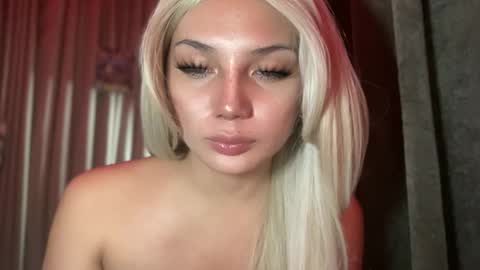 Snapshot of mysteryman_xxx chatting on May 2026 08:24:01 PM UR GIRL NEXTDOOR online show from May 2026 08:24:01 PM