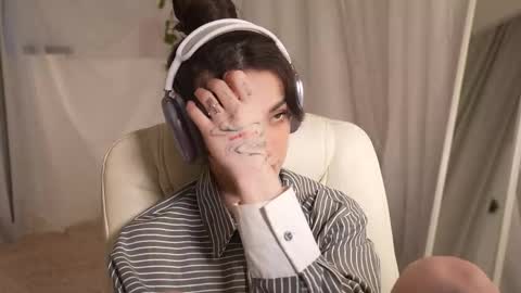 MILLI online show from November 2025 12:08:02 PM