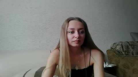 Snapshot of mysticglimmer chatting on October 2025 09:54:01 AM Anika online show from October 2025 09:54:01 AM