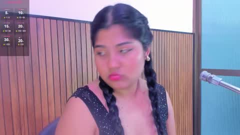 Snapshot of mysticlatina chatting on October 2025 12:00:02 PM mysti online show from October 2025 12:00:02 PM