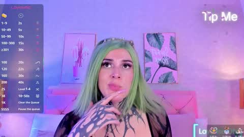 Misteika online show from November 2025 11:54:01 AM