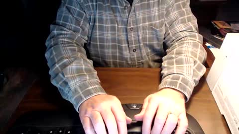 Snapshot of mytimeyourtimeourtime chatting on December 2025 08:57:02 PM ItsTime online show from December 2025 08:57:02 PM