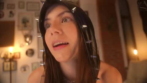 Kate or KT online show from September 2025 07:26:01 PM