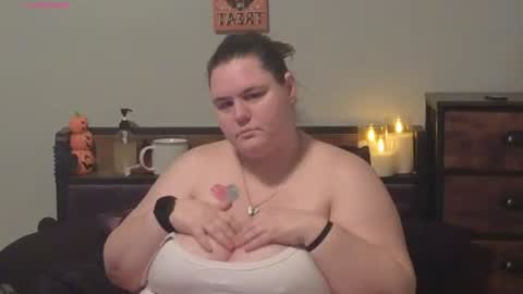 Mzjuicybootay online show from October 2025 11:45:02 AM