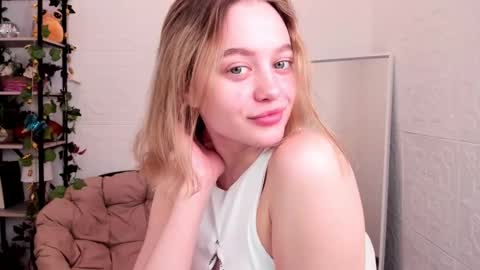 Snapshot of n0_nude chatting on December 2024 10:34:02 AM Eva online show from December 2024 10:34:02 AM
