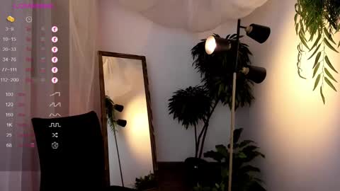 Snapshot of n0_nude chatting on March 2025 03:02:02 PM Eva online show from March 2025 03:02:02 PM