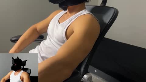 Snapshot of n1h1lv01d chatting on October 2025 12:44:02 AM n1h1lv01d online show from October 2025 12:44:02 AM