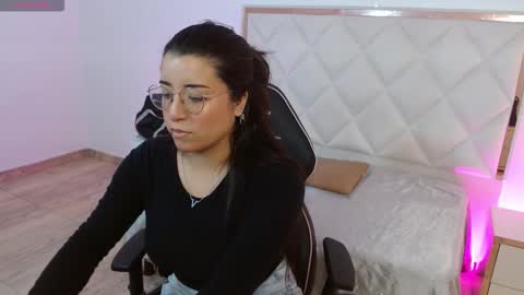 TARA online show from October 2025 12:14:02 PM