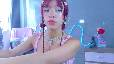 naaomi_cute online show from February 2026 03:04:02 PM