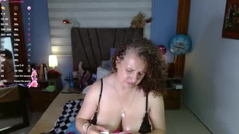 nadia_84 online show from February 2026 07:21:02 PM