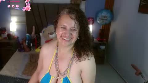 nadia_84 online show from June 2026 12:28:02 PM