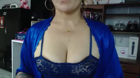 Nadia  online show from February 2025 06:22:01 AM