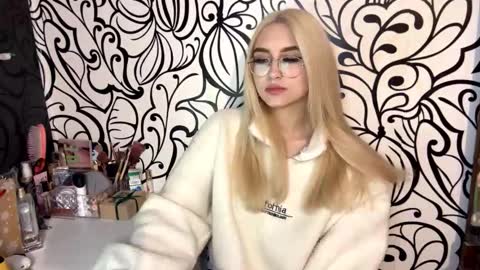 Katrin online show from February 2026 07:29:01 PM