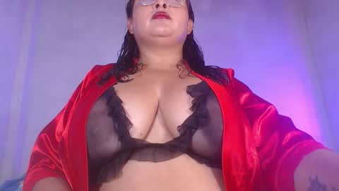 Nadia online show from November 2025 09:20:01 AM