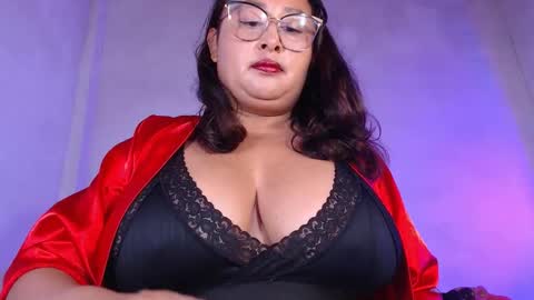 Nadia online show from December 2025 09:14:01 AM