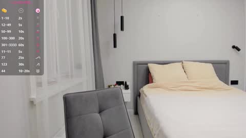 Nadya online show from October 2025 01:34:02 PM