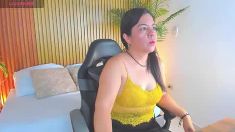 N A H I A online show from October 2025 12:07:02 PM