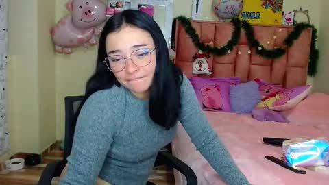 nahia cute     only   online show from December 2024 06:42:02 PM