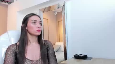 Snapshot of nahimithompson chatting on October 2025 09:13:01 PM Nahimi online show from October 2025 09:13:01 PM