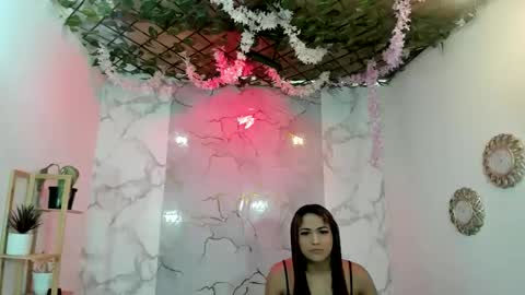 Snapshot of nahomi_hot2002 chatting on May 2026 12:32:02 PM nahomi_hot2002 online show from May 2026 12:32:02 PM