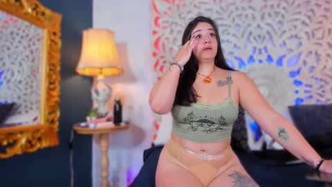 Snapshot of nahomi_sweett chatting on December 2025 11:15:01 AM Nahomi online show from December 2025 11:15:01 AM