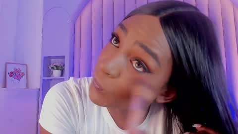 Snapshot of nahomicampbell_ chatting on March 2025 07:39:01 PM VICTORIA online show from March 2025 07:39:01 PM