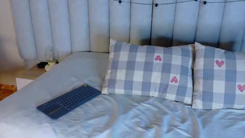  VICTORIA  online show from March 2026 07:43:02 PM