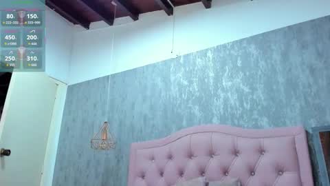   online show from December 2025 08:37:02 PM