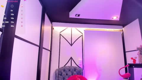 Nahomi online show from December 2025 04:43:01 AM