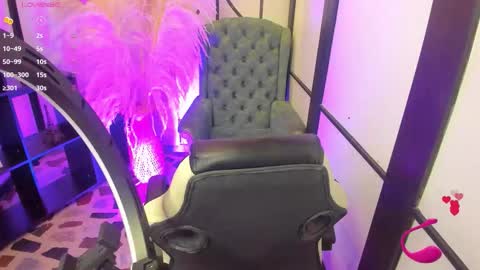 Nahomi online show from February 2026 04:33:01 AM