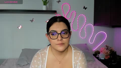   SHELBY   online show from October 2025 07:14:02 PM