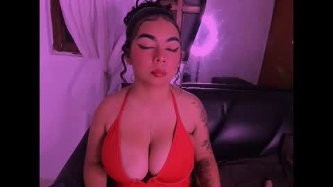 Snapshot of nahomy_hancook chatting on November 2025 09:58:01 PM nahomy_hancook online show from November 2025 09:58:01 PM