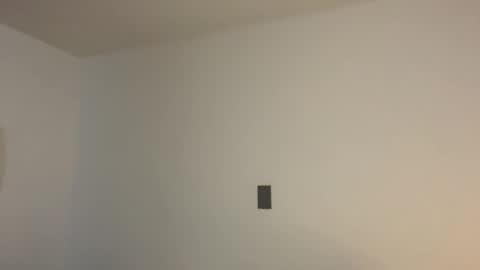 nahomy online show from April 2026 01:13:02 PM