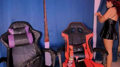 Nahomy online show from September 2025 07:21:01 AM