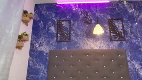 Snapshot of naileth_ chatting on November 2025 03:32:02 AM NAILETH online show from November 2025 03:32:02 AM