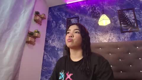 Snapshot of naileth_ chatting on December 2025 12:07:01 AM NAILETH online show from December 2025 12:07:01 AM