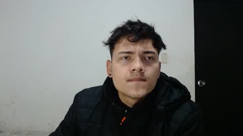 naisha and axel2 online show from October 2025 05:17:02 AM